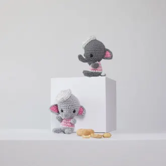Маленький слоненок