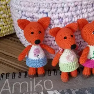 Лисичка из мультфильма «Ми ми мишки»