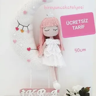 ‍ Девочка на Луне