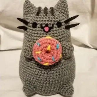 Котик с колбаской