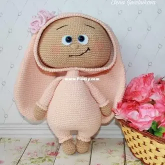 Куколка в костюме зайки