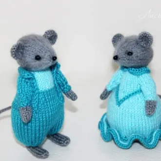Мышки в костюмах